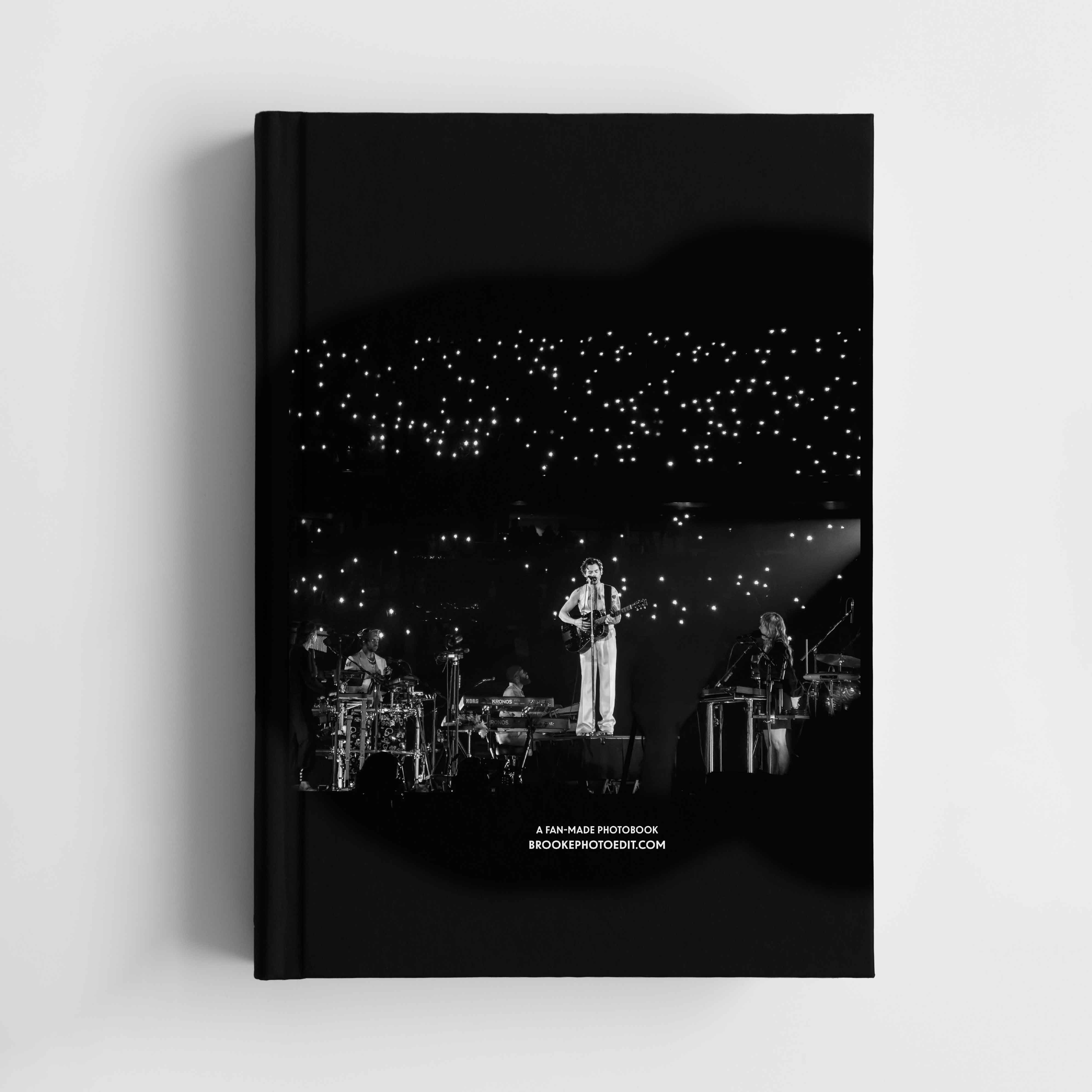 2-harryontourbook.jpg?v=